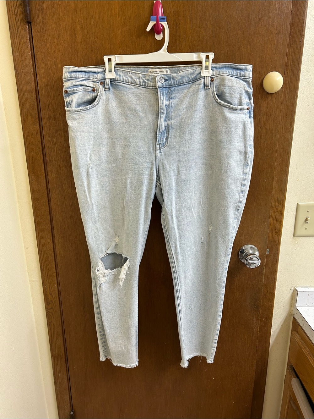 Abercrombie The High Rise Skinny Distressed Jean